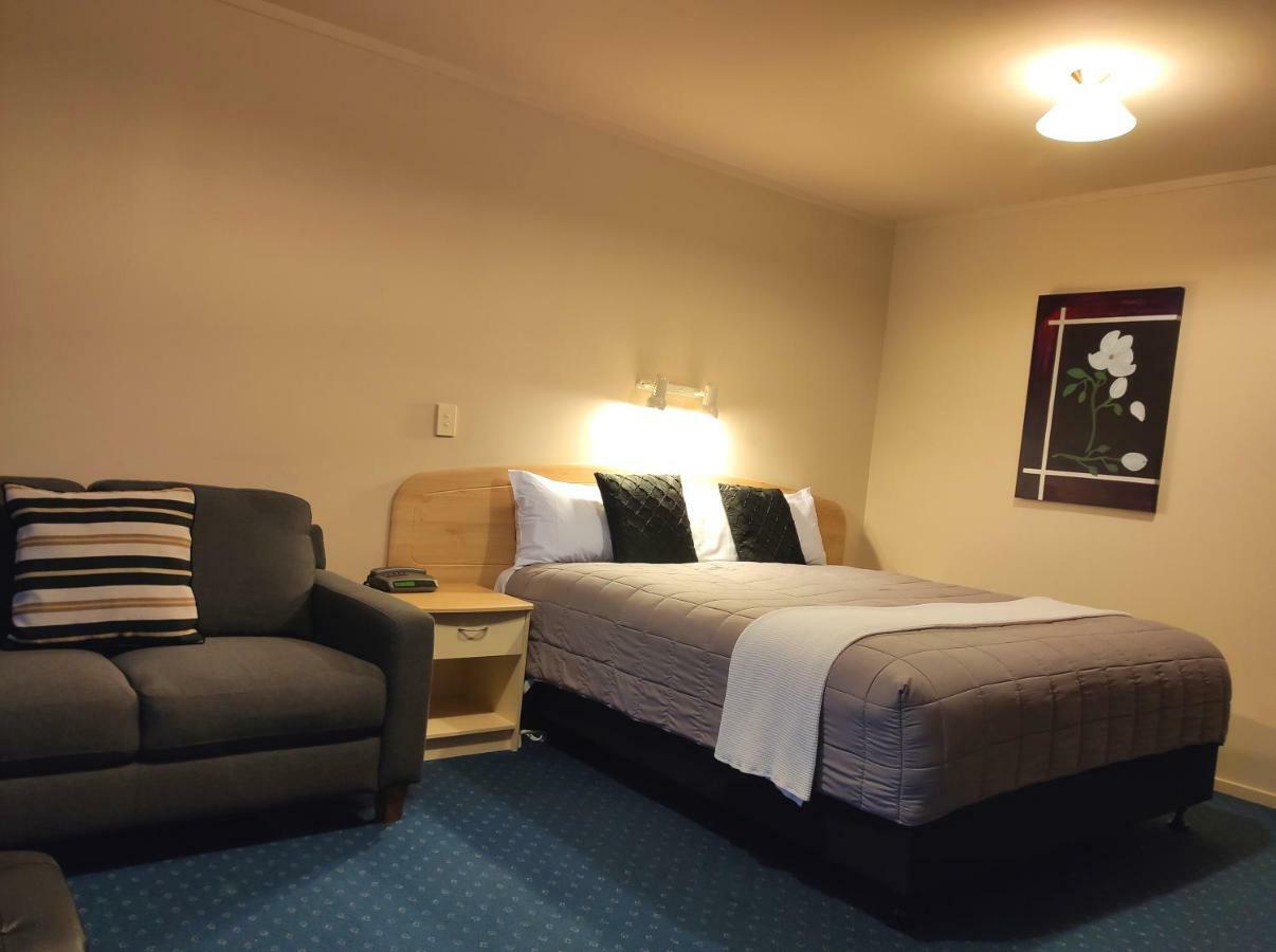 Braemar Motor Lodge Palmerston North Exterior photo
