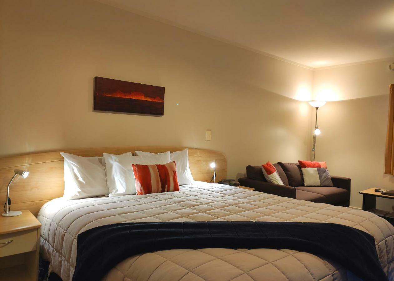 Braemar Motor Lodge Palmerston North Exterior photo